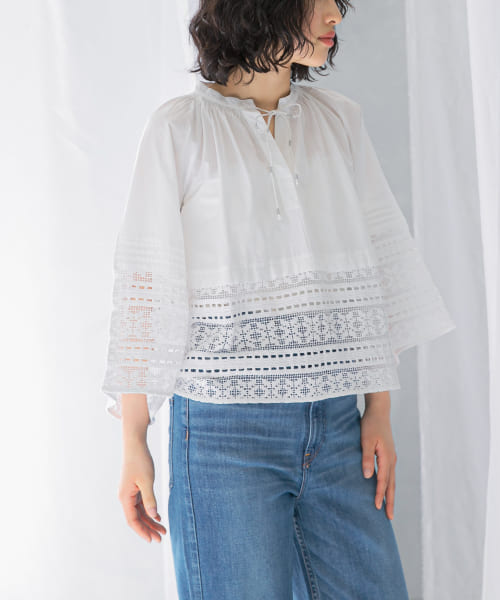 sara mallika　COTTON BORDER GATHER LACE TOP
