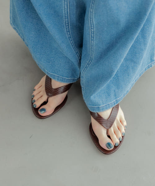 LE MONDE BERYL　MICRO WEDGE THONG SANDAL