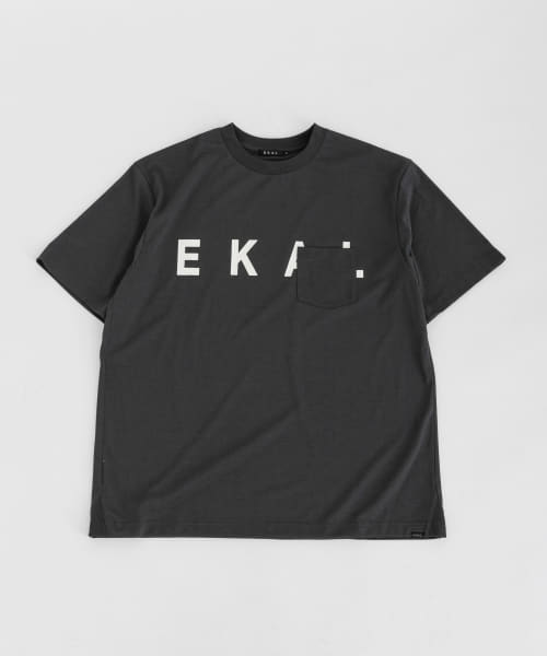 『UR TECH』 ロゴプリントポケットTシャツ