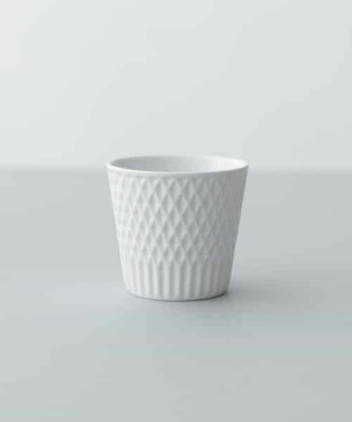 224 porcelain　ダイヤ彫　ロックカップ