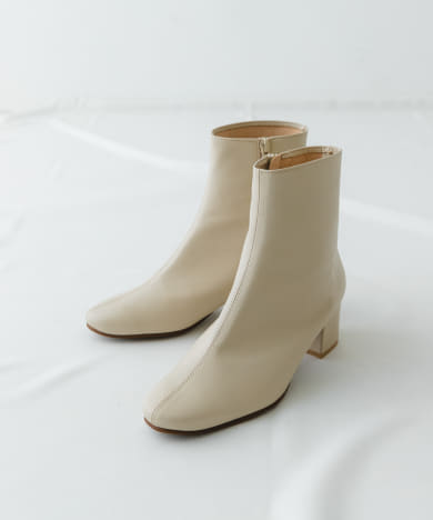 『石川恋さん着用』『MADE IN JAPAN』EMELINA プレーンブーツ