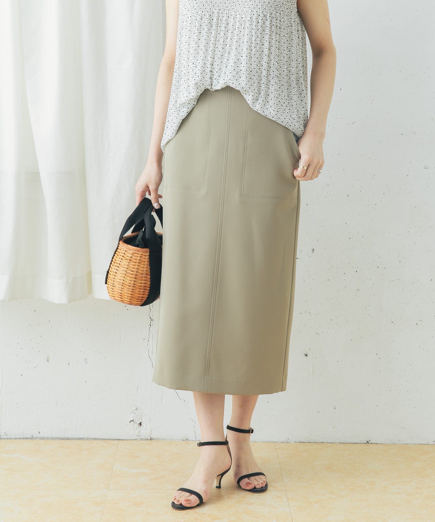 バックスリットタイトスカート Ra15 25k003 Urban Research公式ファッション通販 バックスリットタイトスカート Ra15 25k003 Urban Research公式ファッション通販