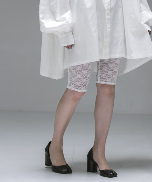 ambiguous　Lace Half Leggings