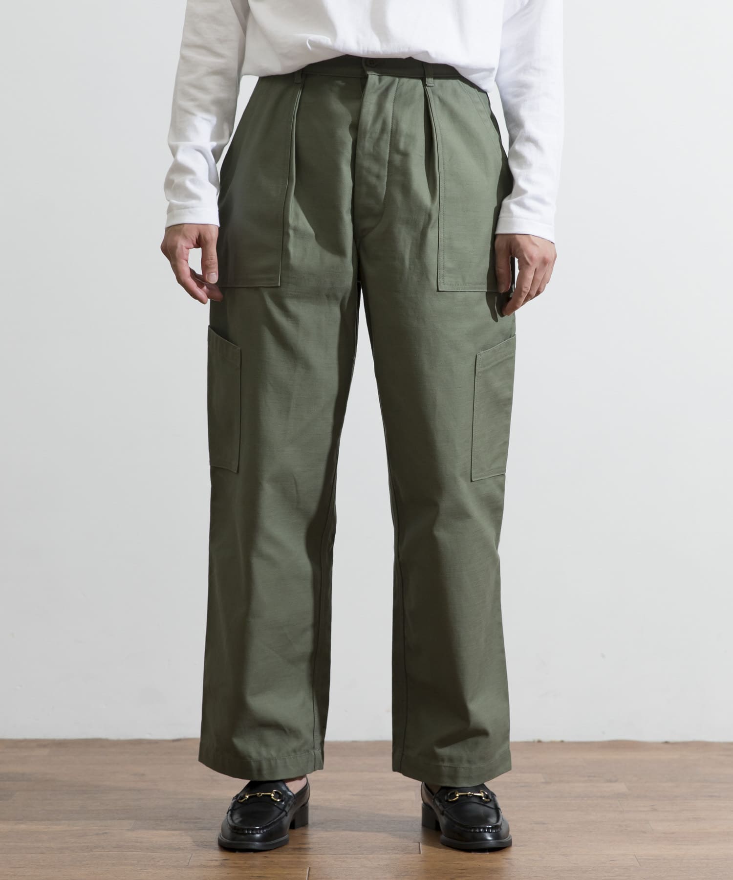 『ユニセックス』バックサテンUTILITY TROUSERS by SHIOTA