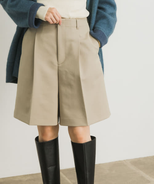 ハイウエストタックショートパンツ