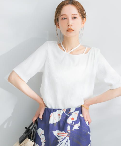 デザインネックTシャツ