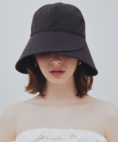 IRIS47　petal hat