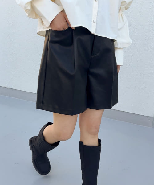 デザインポケットタックショートパンツ