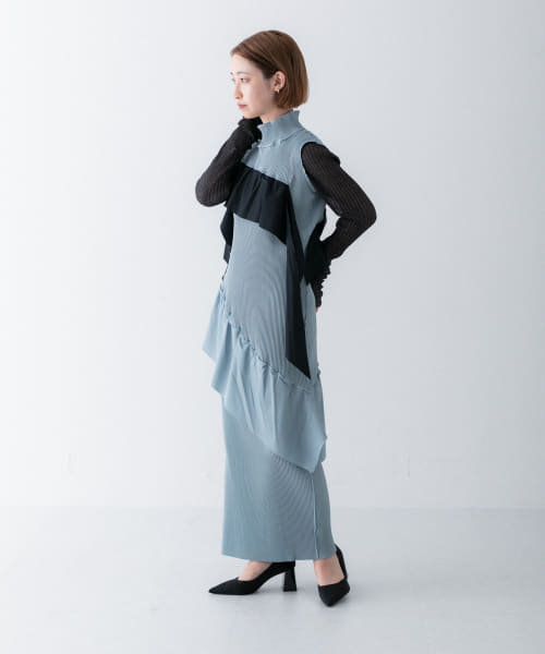 kotohayokozawa　wave sleeveless dress High Neck