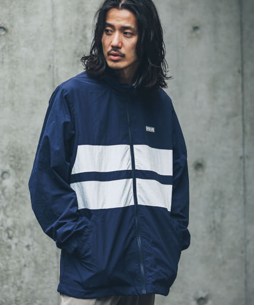 POLeR　RETRO LINE WINDBREAKER