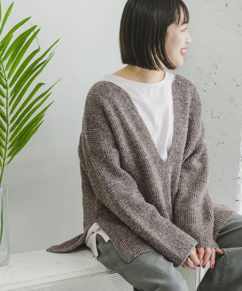 [ITEMS][カタアゼ深Vニット]