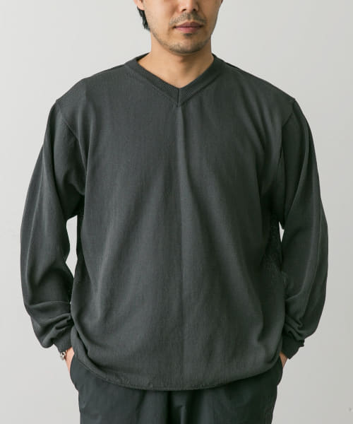 STILL BY HAND　Shallow v-neck sweater
