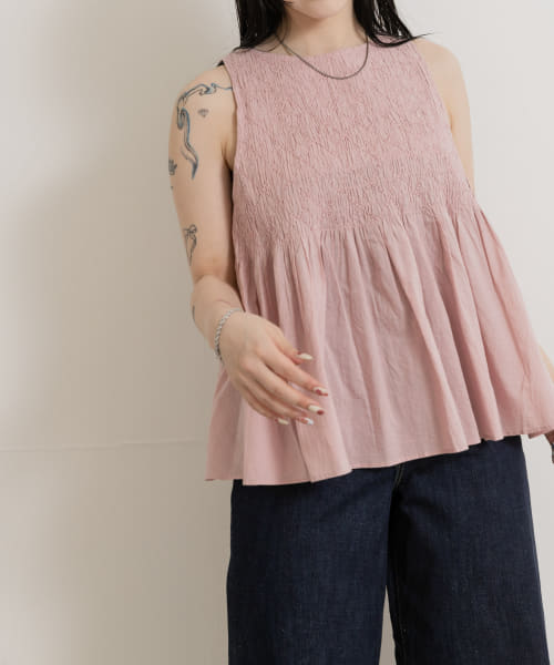 FANAKA　Smocked blouse