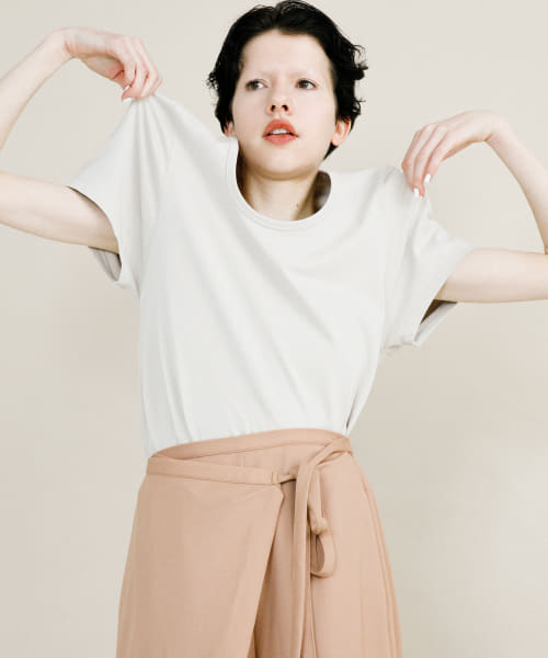 crew neck tee