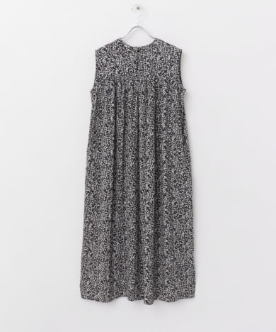 小花柄ノースリーブワンピース