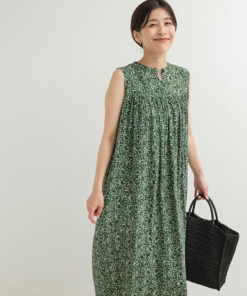 小花柄ノースリーブワンピース