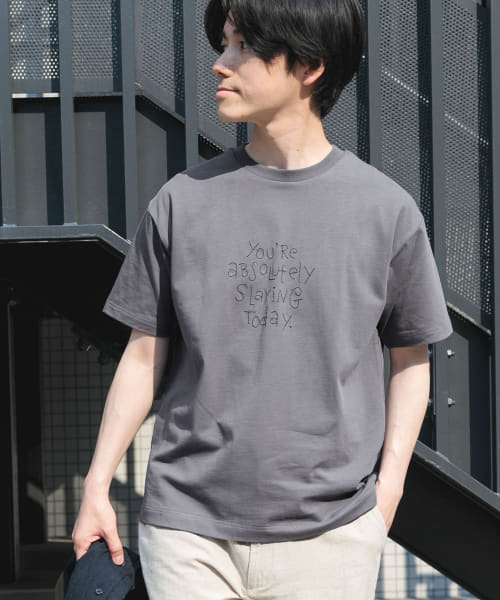 レタード刺繍Tシャツ slaying today