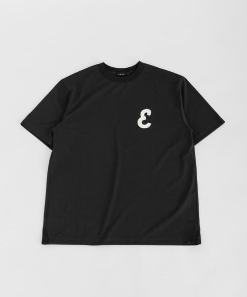 『UR TECH』 EロゴプリントTシャツ