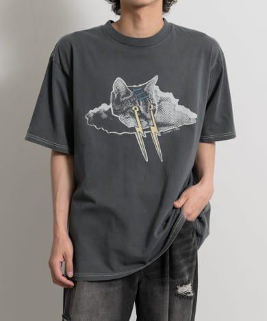 NUDIE JEANS　Koffe Karma Kat T-Shirt