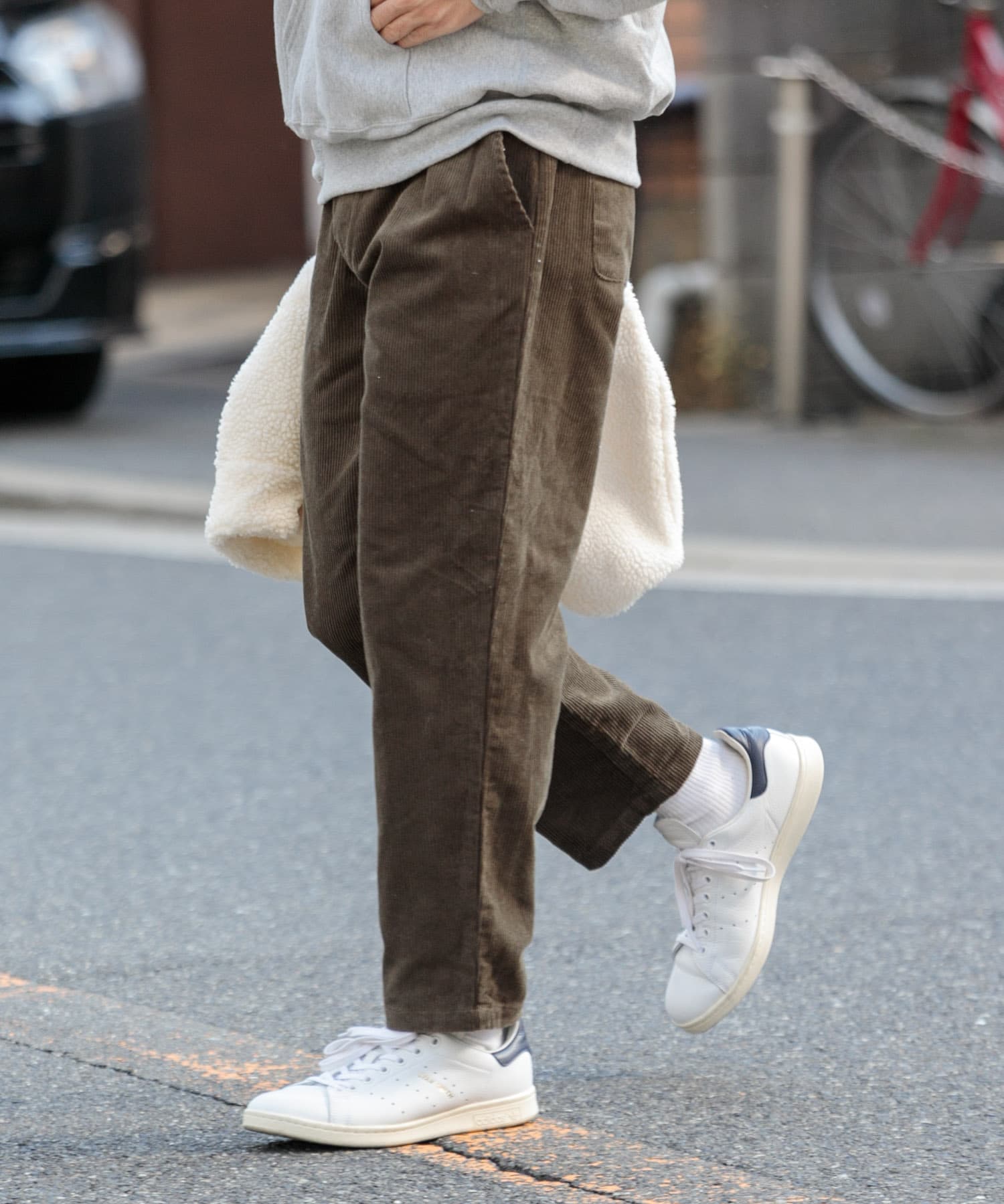 URBAN RESEARCH ITEMS アーバンリサーチ アイテムズ 綿コーデュロイイージーパンツ 最大86%OFFクーポン