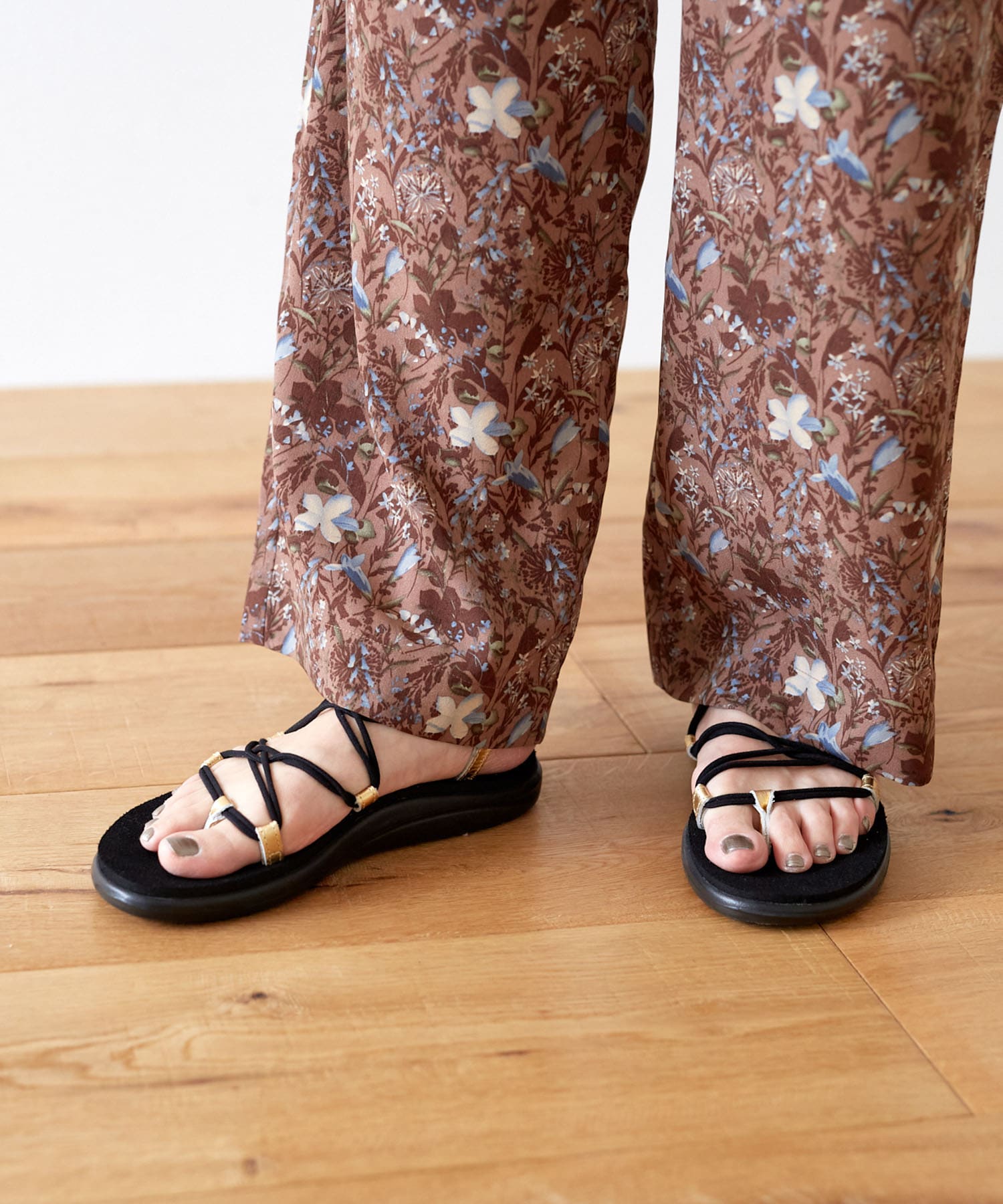 Teva voya cheap infinity metallic