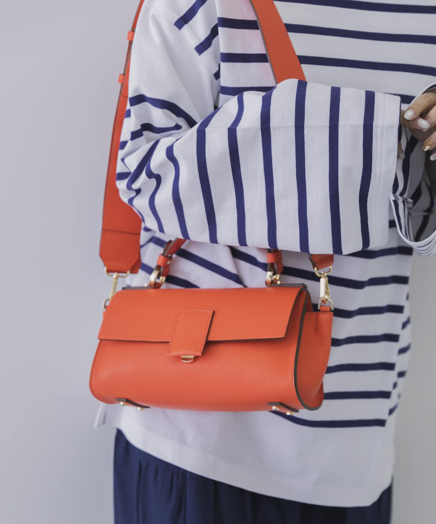 Gina 2022Spring掲載』LORISTELLA BETH[LO2529-UL24]｜URBAN RESEARCH 
