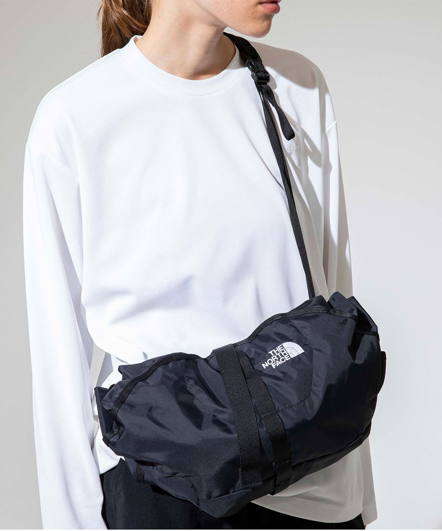 THE NORTH FACE Escape Shoulder Pouch[NM82232-FE23]｜URBAN RESEARCH公式ファッション通販