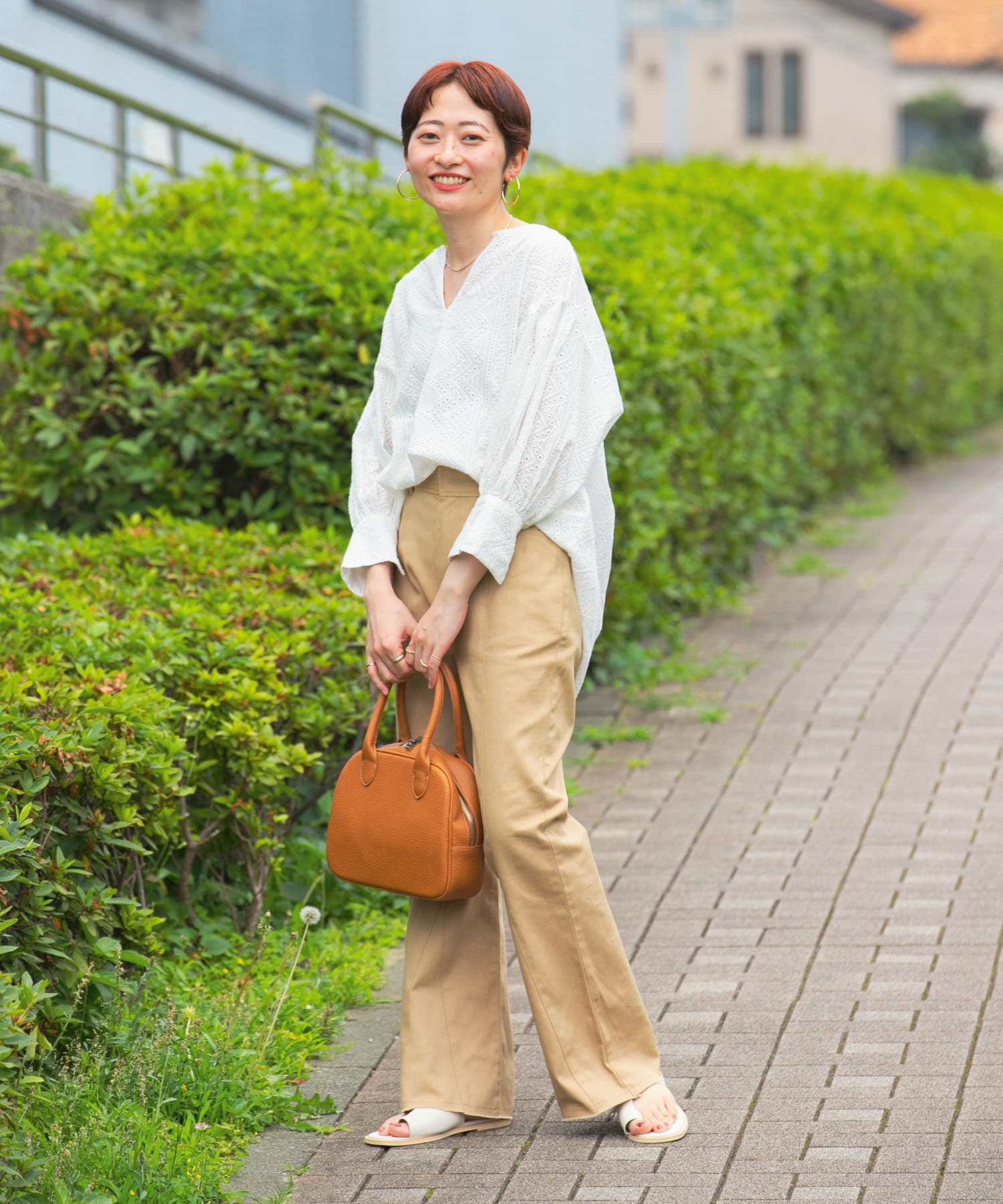 エンブロイダリーキーネックブラウス[KW25-23J370]｜URBAN