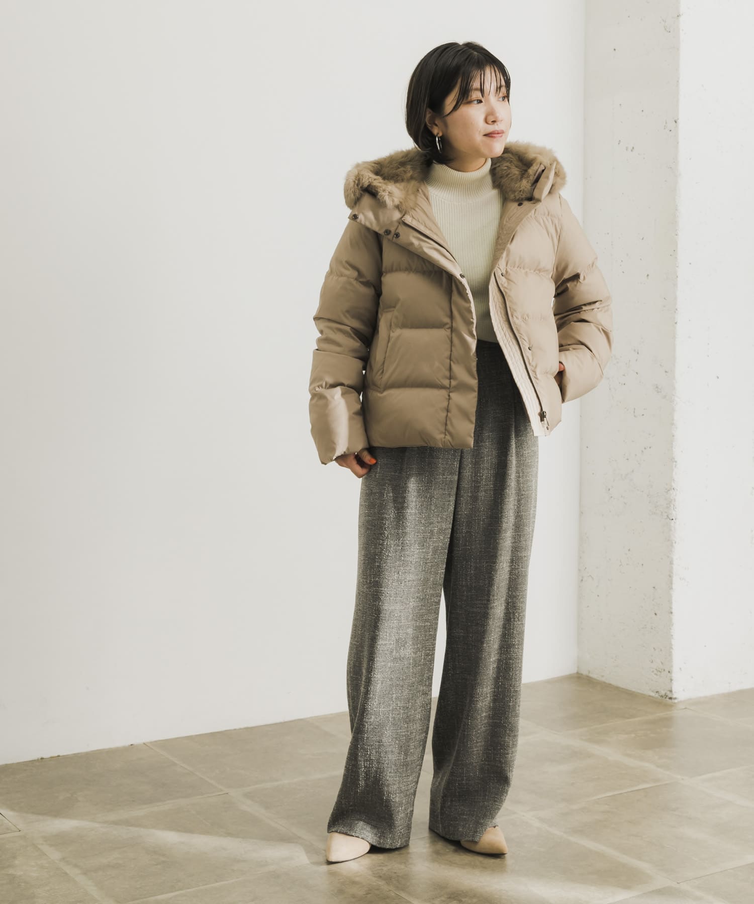 ラビットフードストレッチショートダウン[UR27-27T001]｜URBAN 