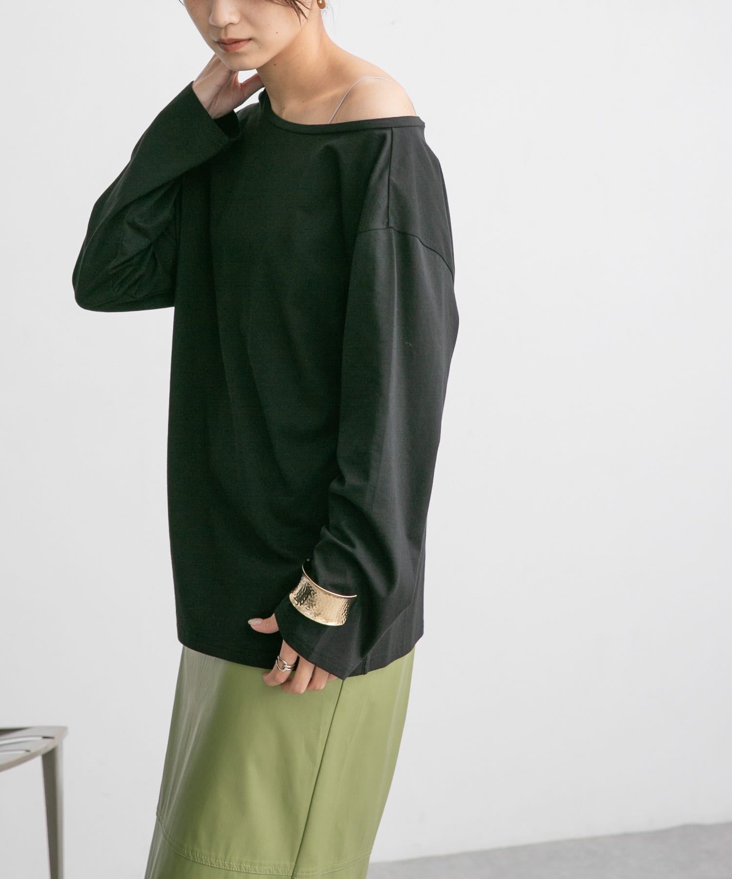 独特な店 urbanretreat 丈長め アシンメトリーカットソー 黒 トップス 独特な店 urbanretreat 丈長め アシンメトリーカットソー 黒 トップス