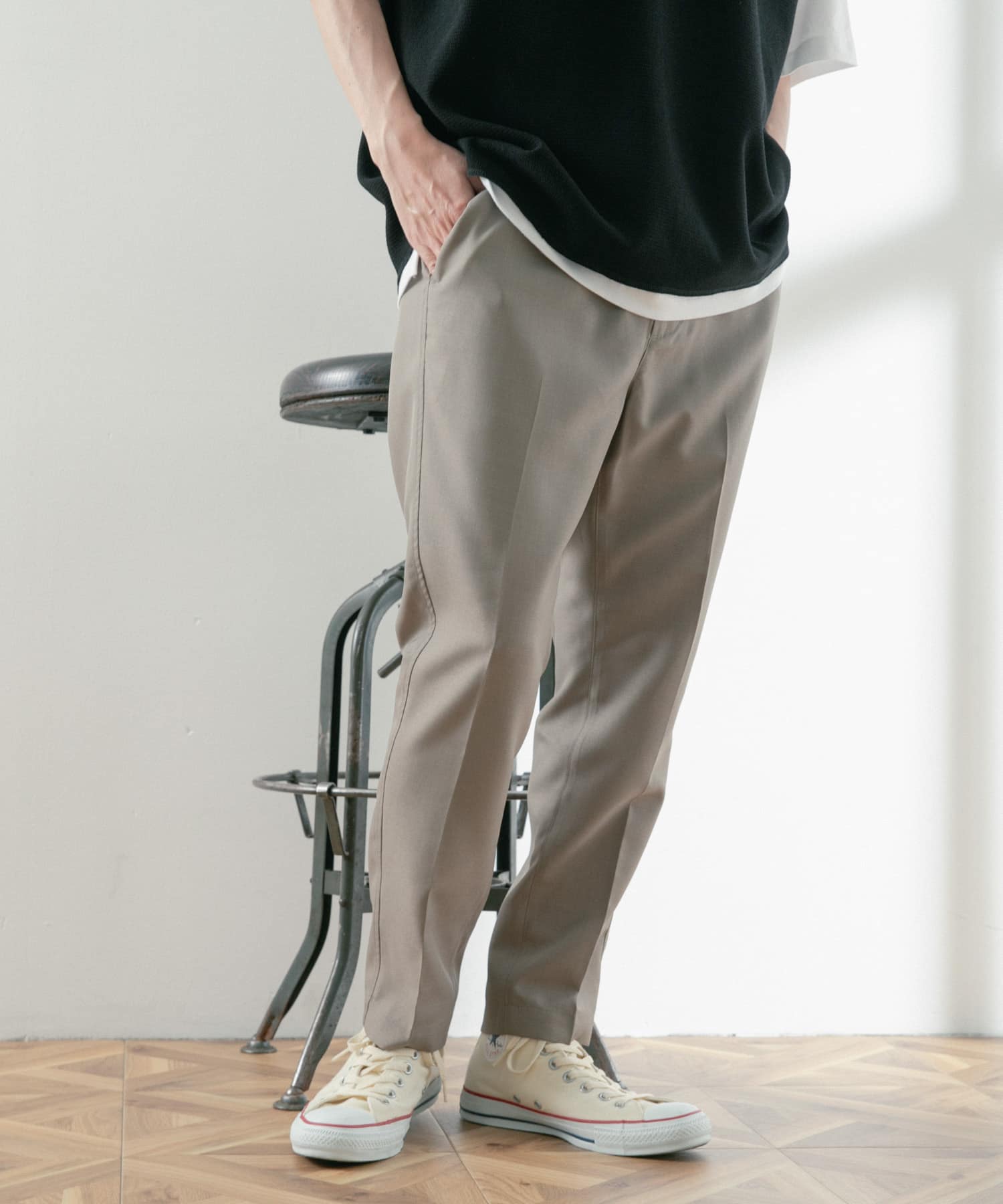 ピンヘッド テーパードイージーパンツ[IT35-14A005]｜URBAN RESEARCH