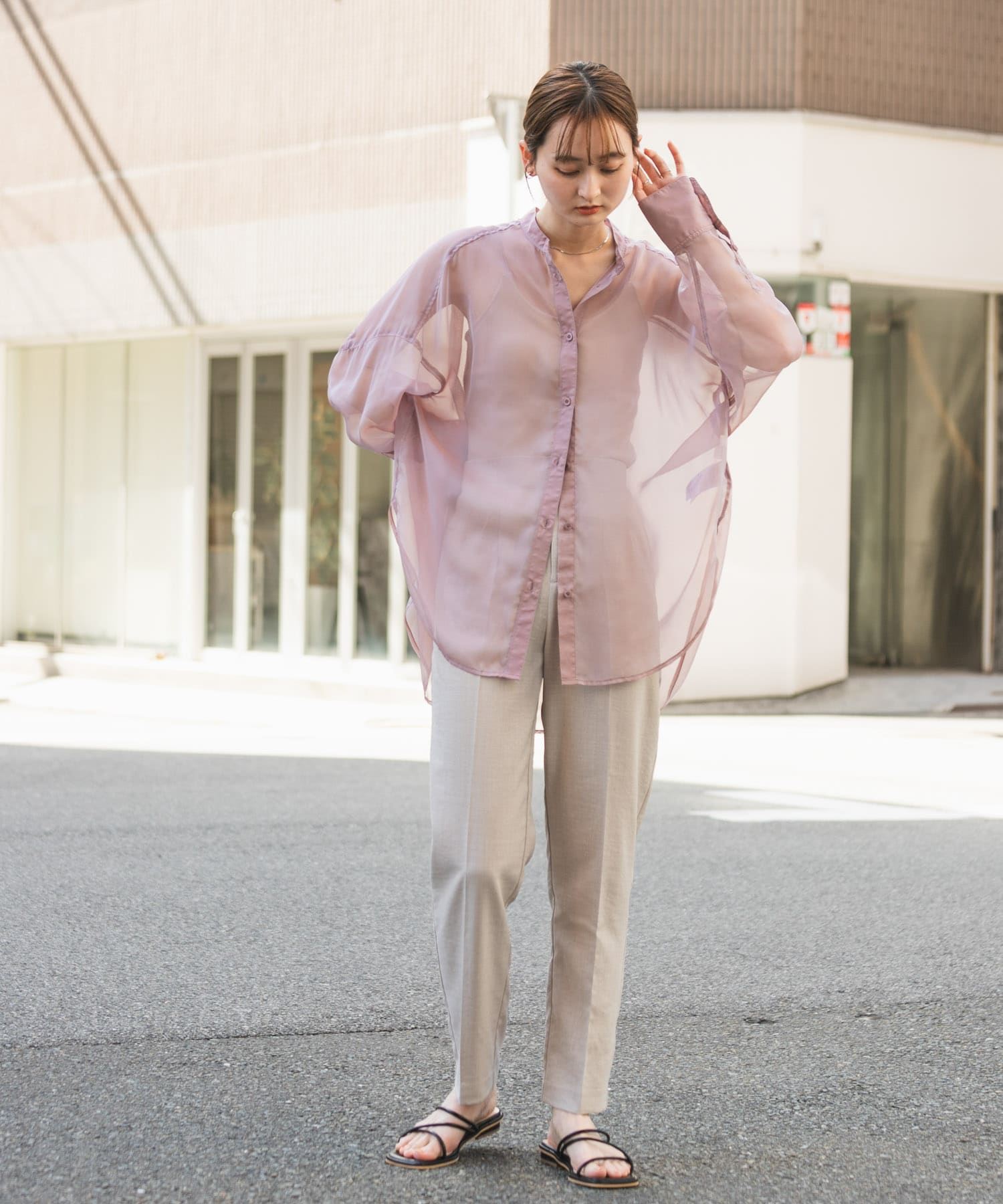 堀田真由さん着用』『一部WEB限定カラー』シアーシャンブレールーズ