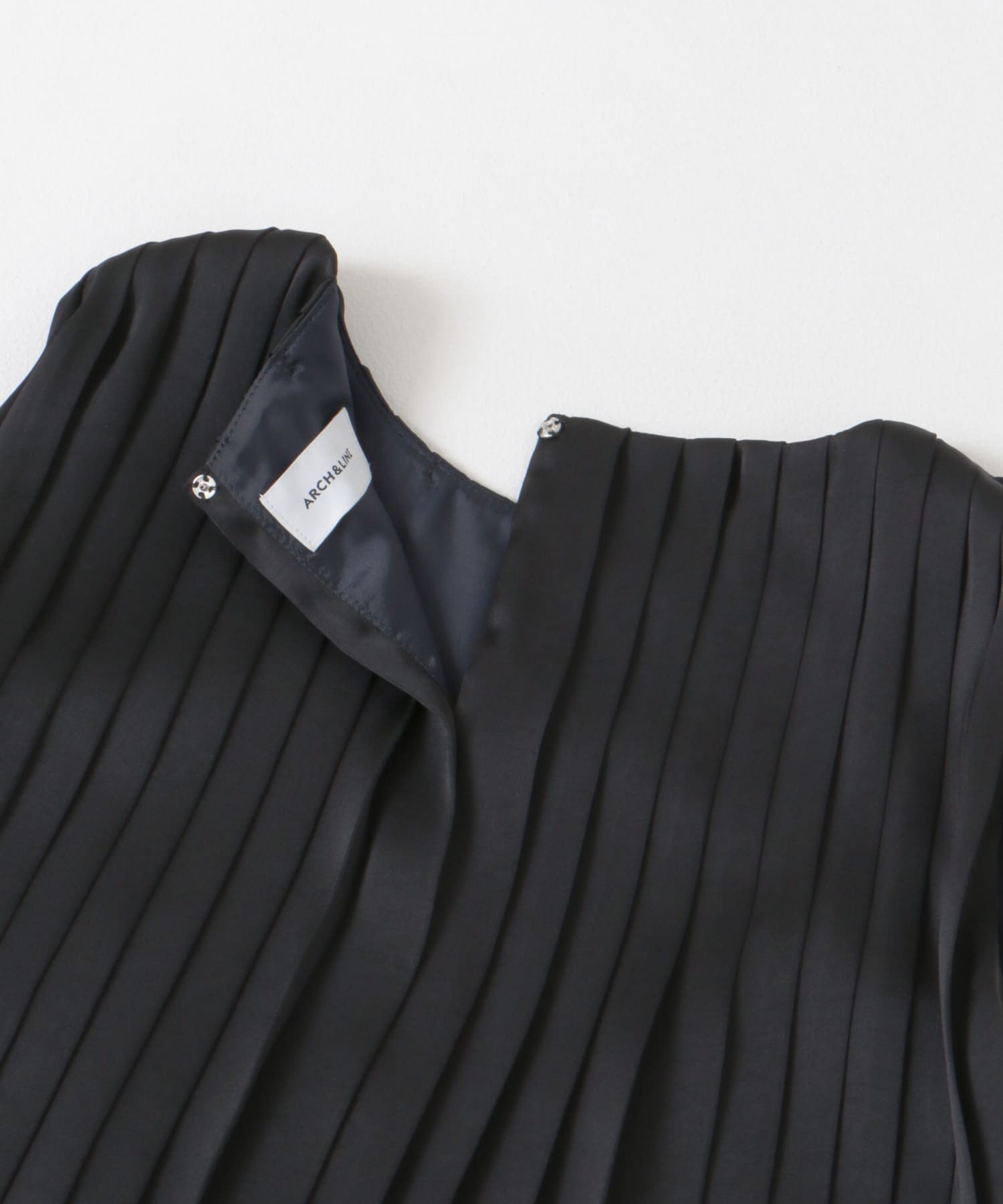 ARCH&LINE SLEEVELESS PLEATS DRESS[AL201611-MK37n]｜URBAN RESEARCH