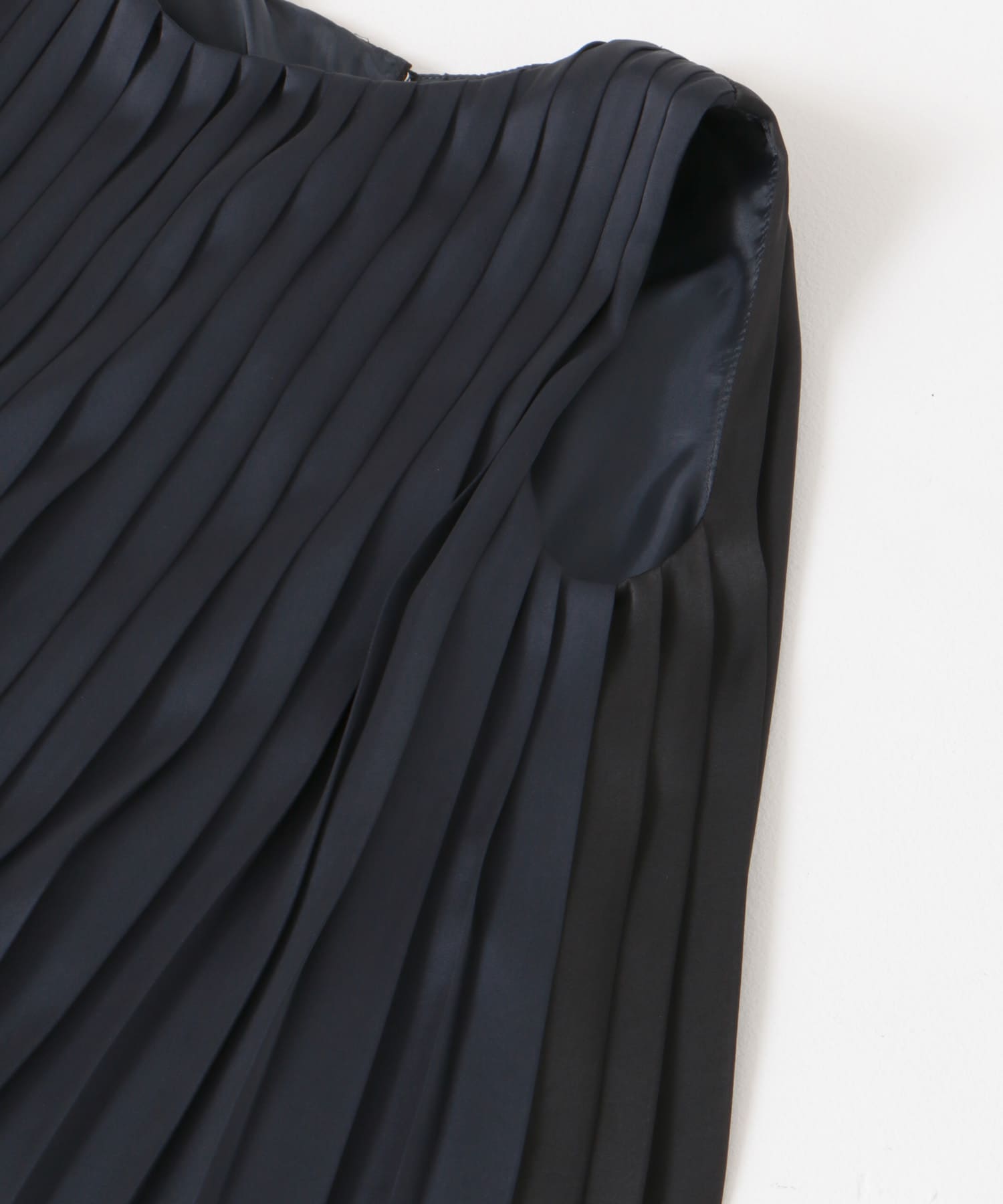 ARCH&LINE SLEEVELESS PLEATS DRESS[AL201611-MK37n]｜URBAN RESEARCH