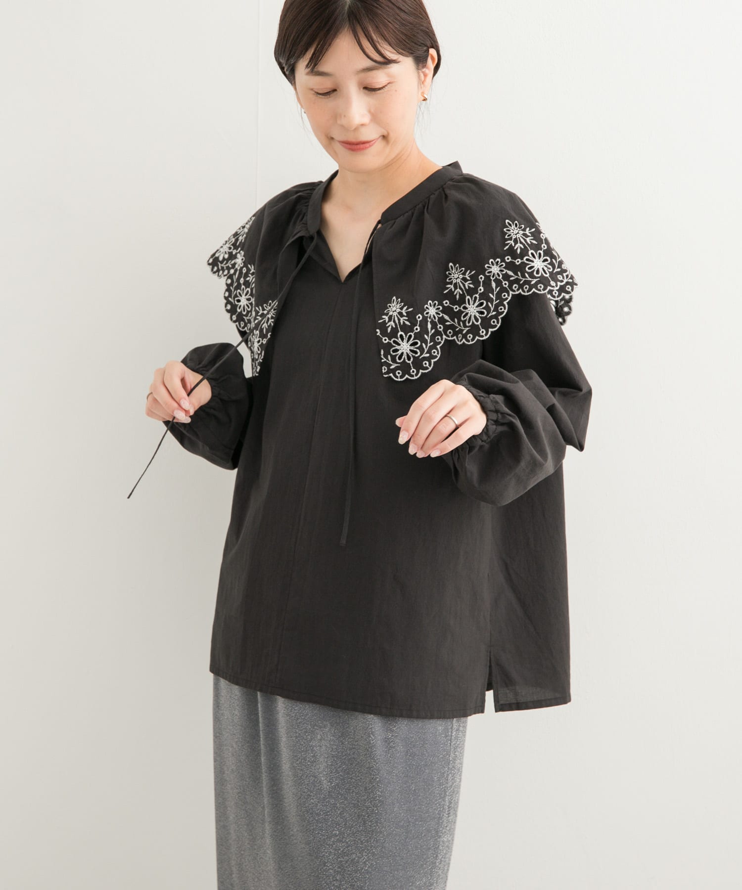 レース刺繍ラッフルブラウス[DR46-23R103]｜URBAN RESEARCH公式