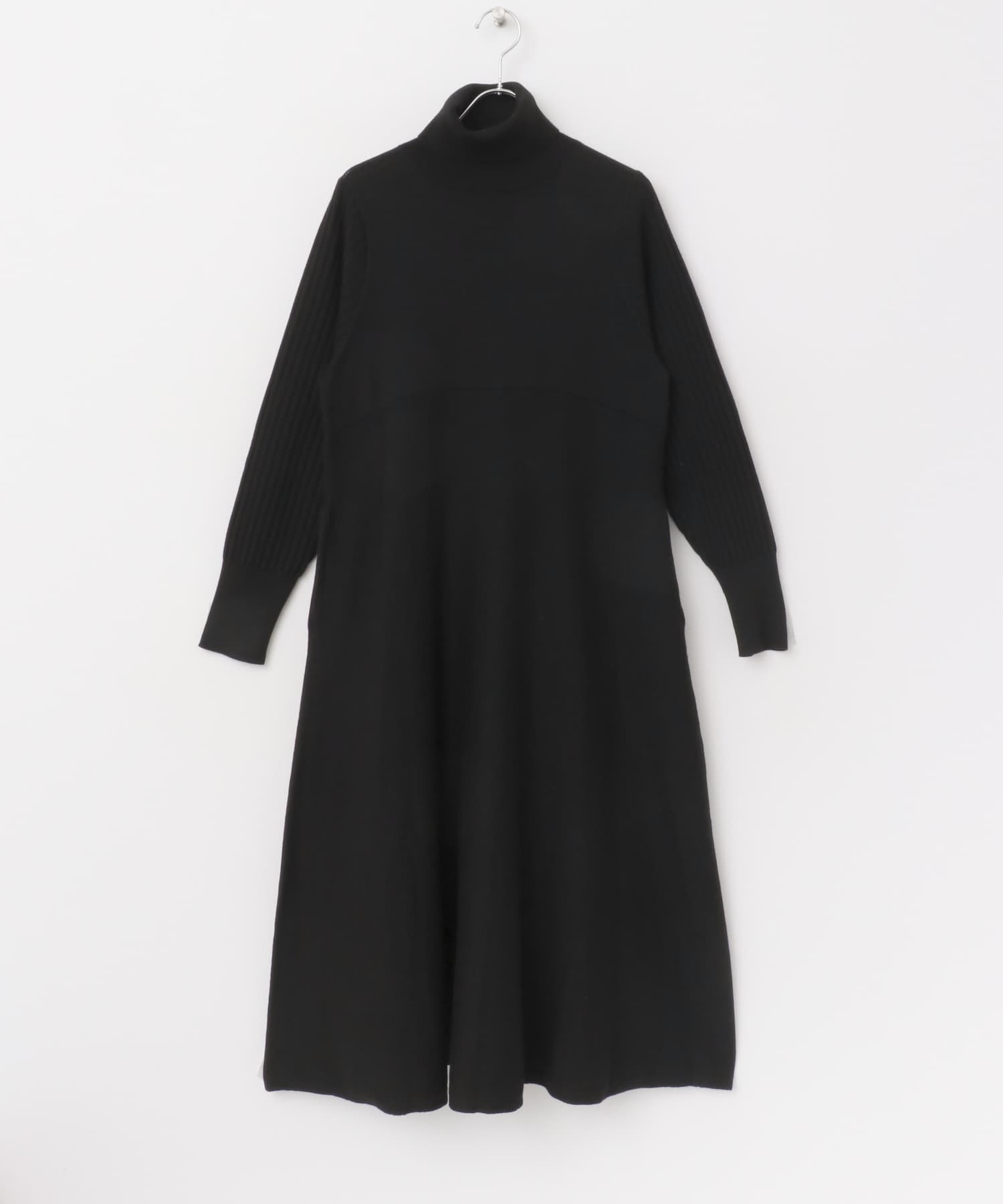 ★美品◆アーバンリサーチロッソ◆一枚で様になるタートルネックワンピースBE