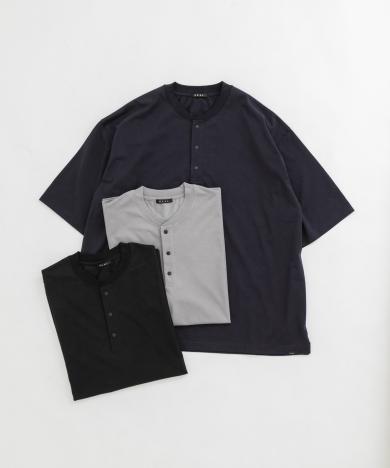 『UR TECH』ワイドヘンリーネックTシャツ
