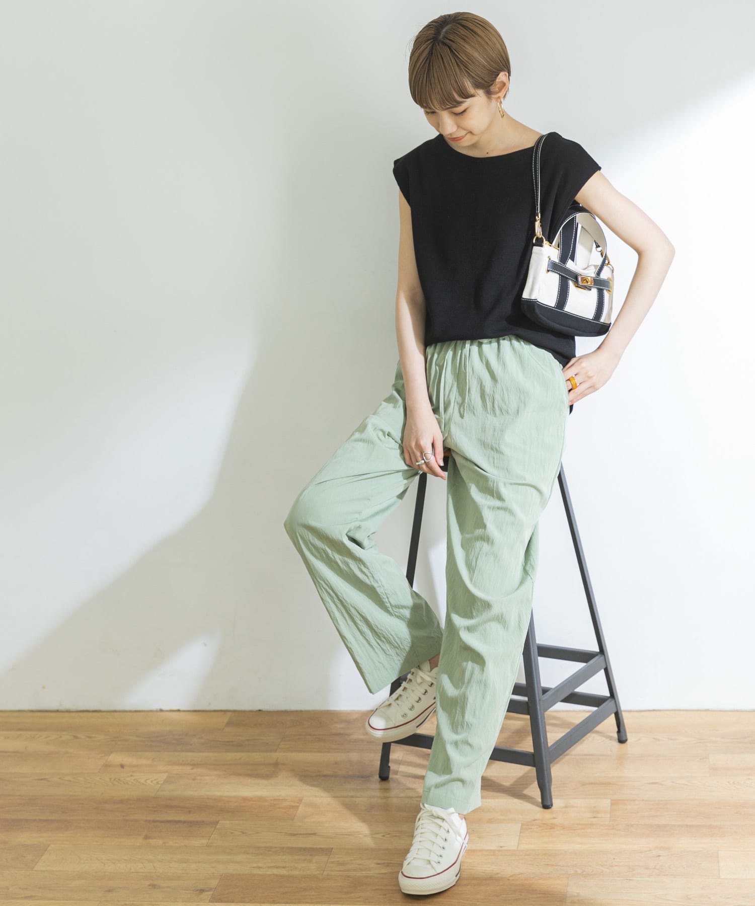 ストレートイージーパンツ[UR26-24F016]｜URBAN RESEARCH公式ファッション通販