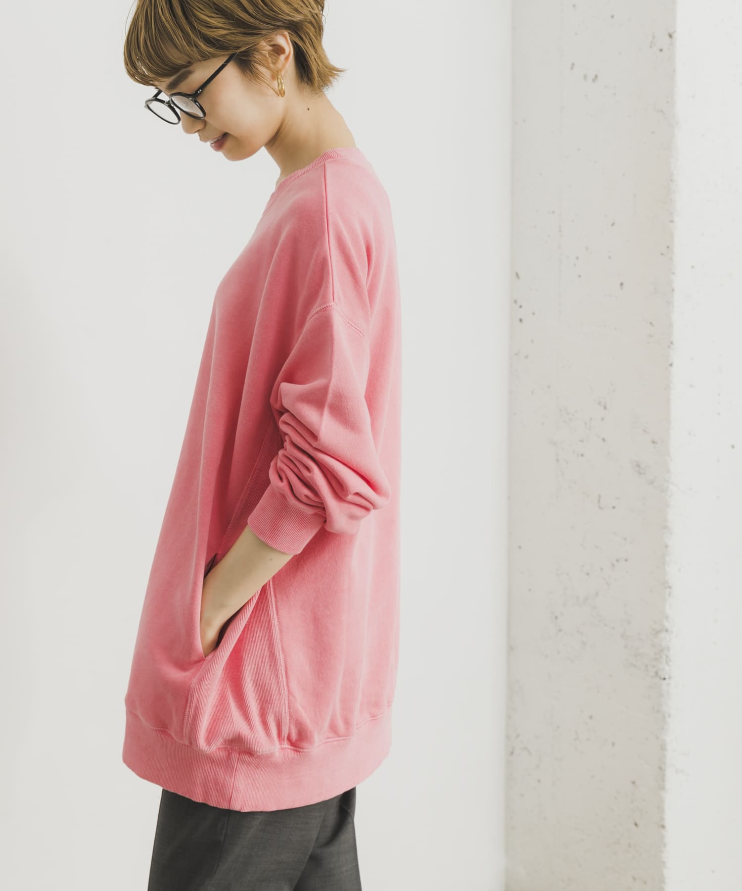 WEB/一部店舗限定』製品染め裏毛チュニックプルオーバー[UR26-21O005]｜URBAN RESEARCH公式ファッション通販