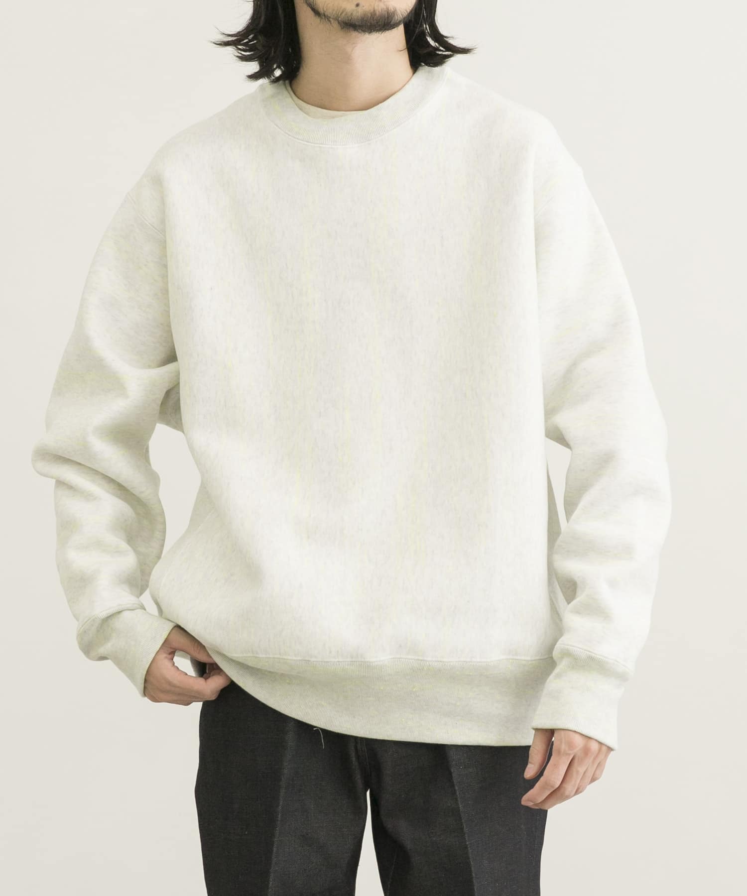 mocT NEON SCRIPT FLEECE PULLOVER[M10-3331-UM27]｜URBAN RESEARCH
