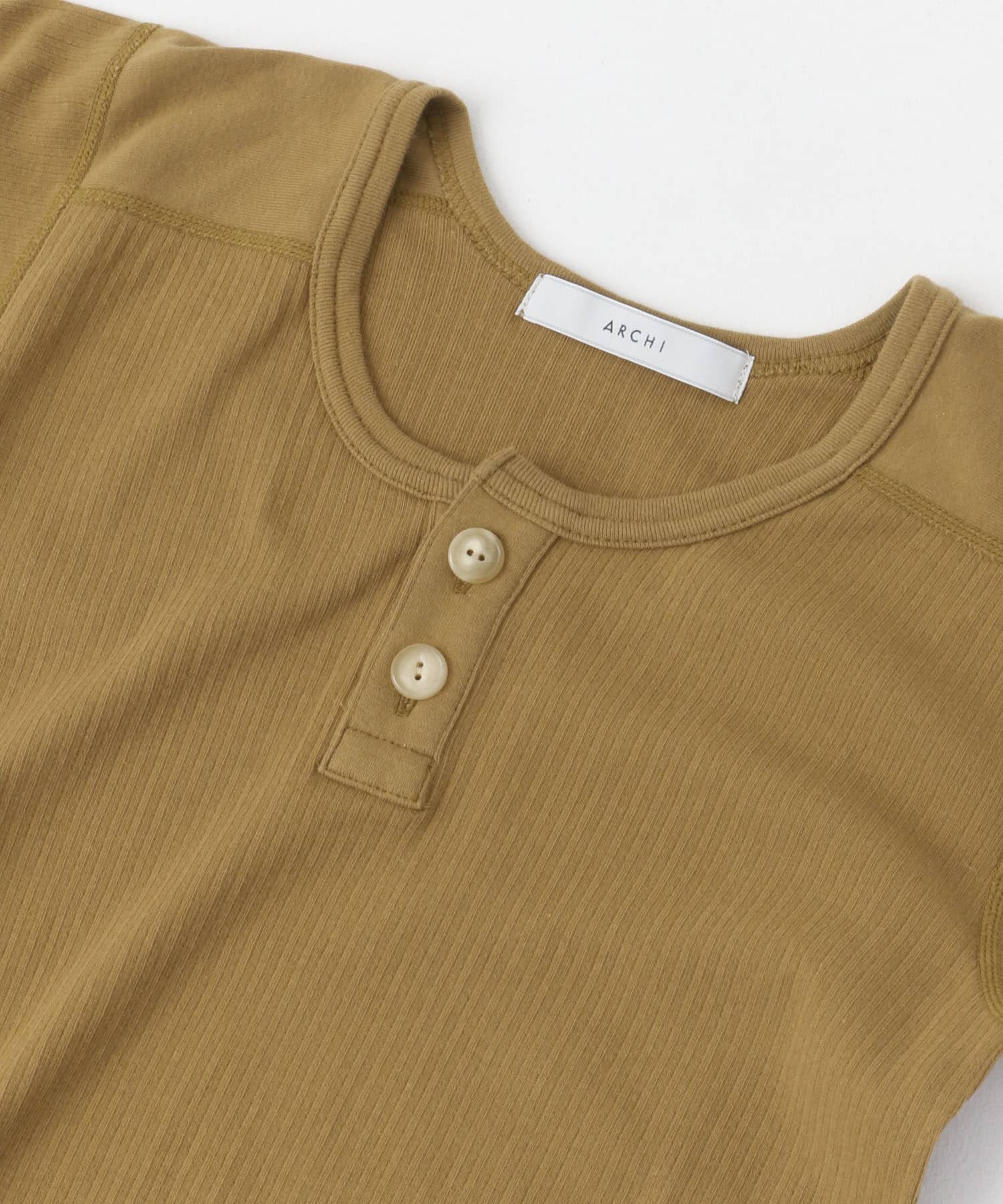 WEB/一部店舗限定』ARCHI RIB HENLEY TOP[AS23-K2-DW35]｜URBAN