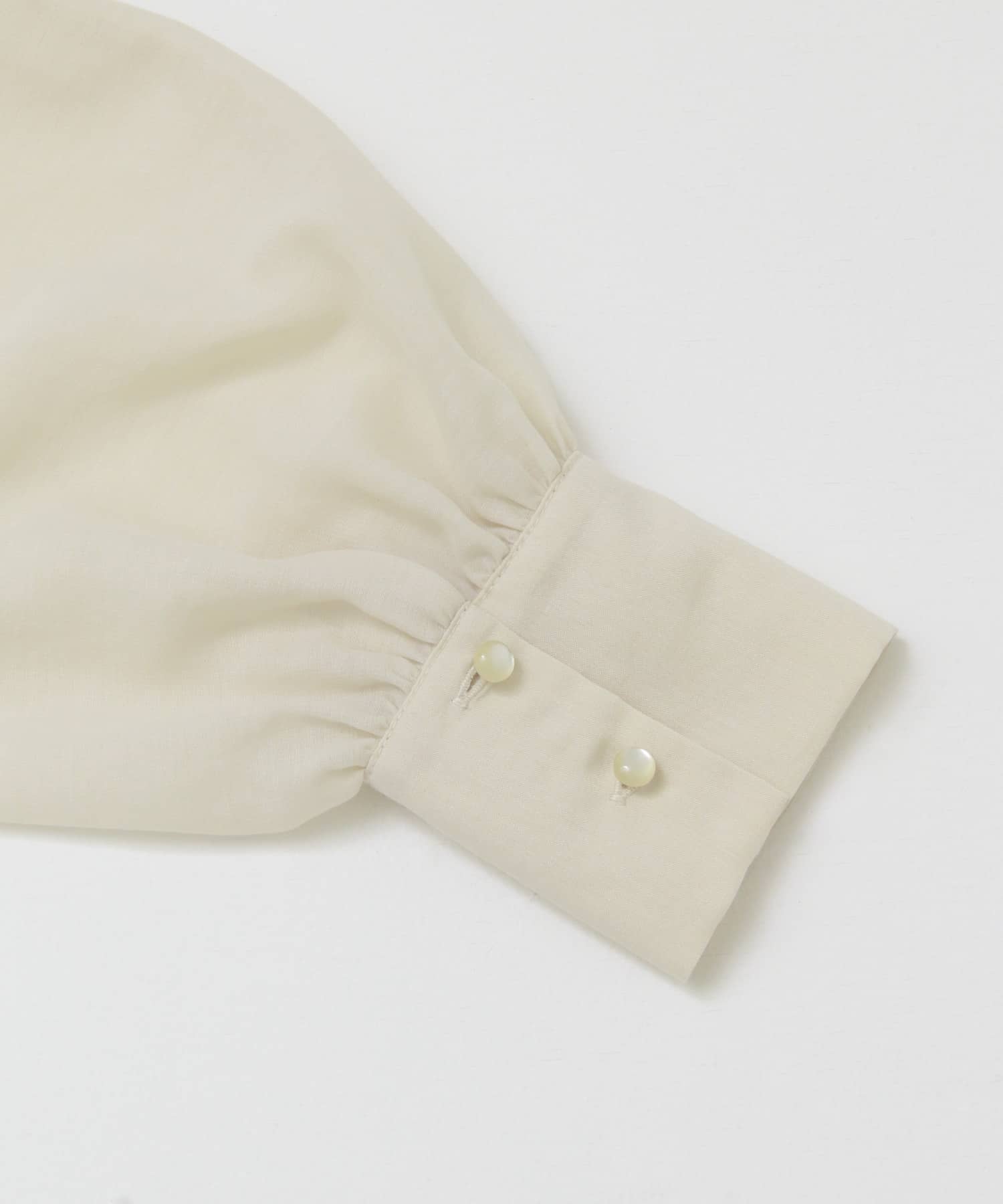 売却 ohga ボウタイブラウス 美品 medlifeseguros.com.br
