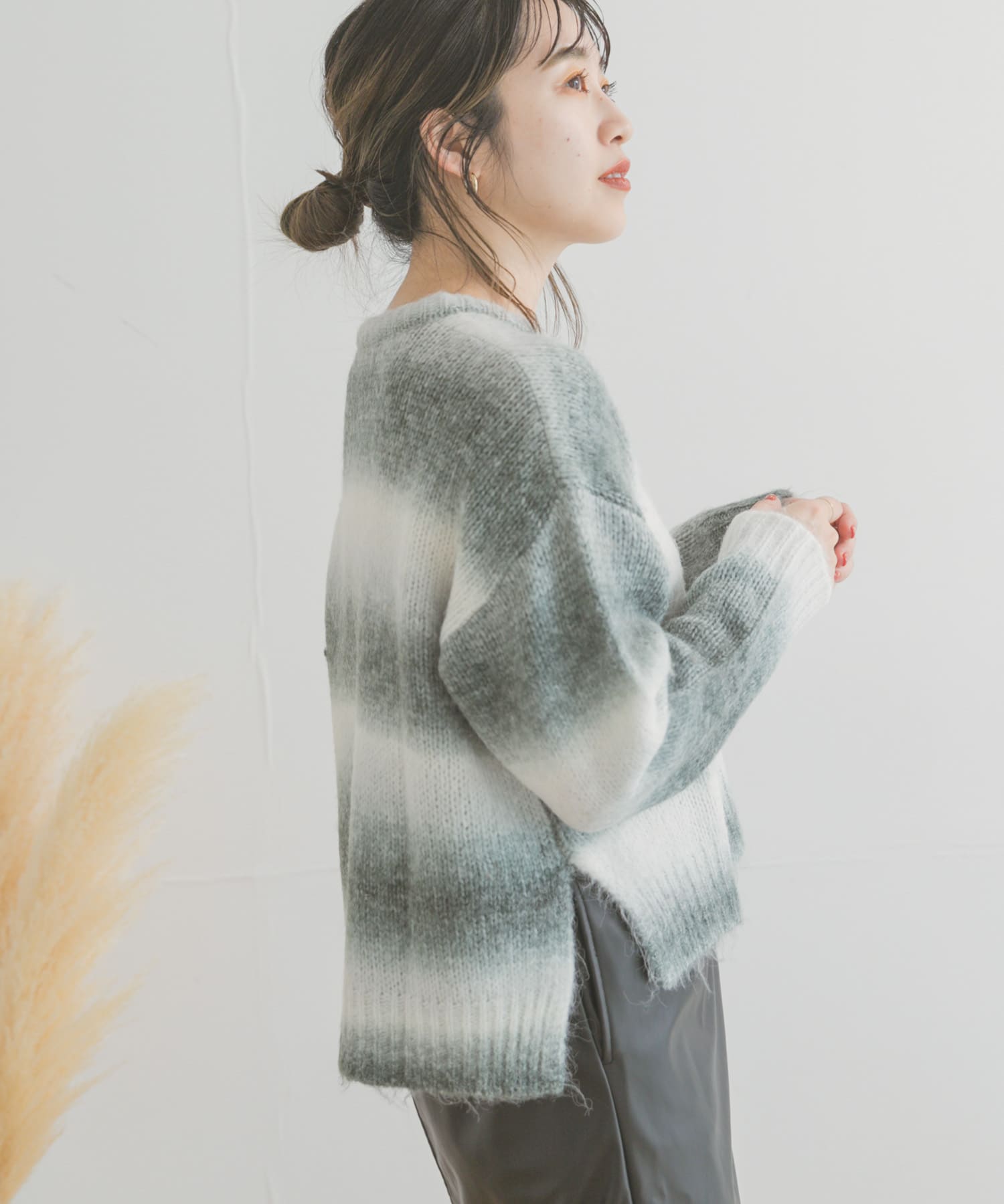 グラデーションクルーネックニット[IT27-22A001]｜URBAN RESEARCH公式ファッション通販