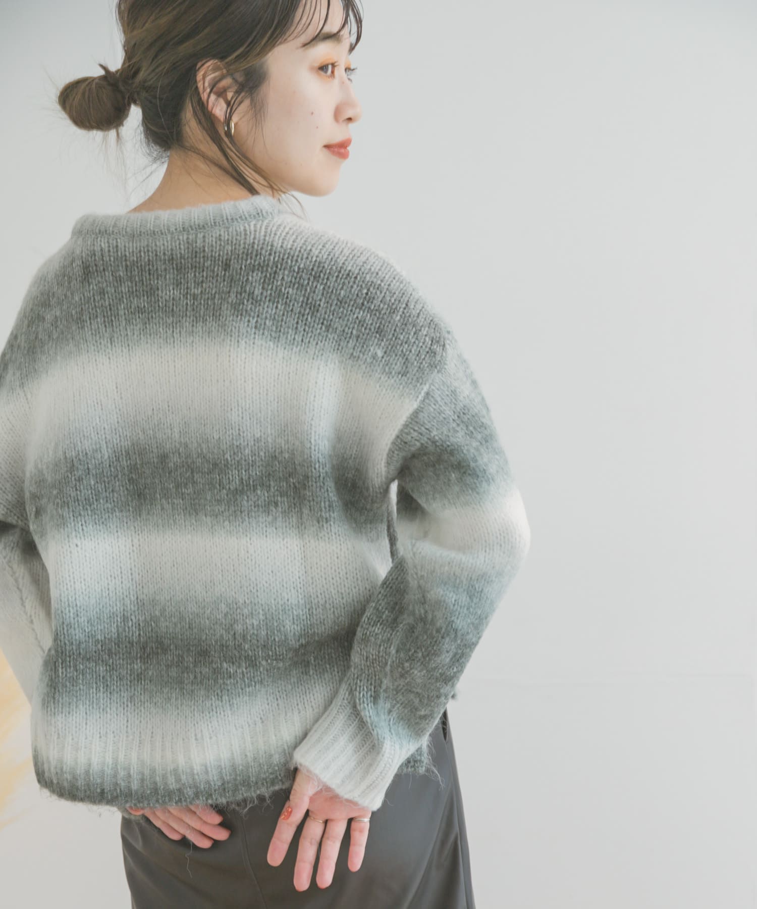 グラデーションクルーネックニット[IT27-22A001]｜URBAN RESEARCH公式ファッション通販