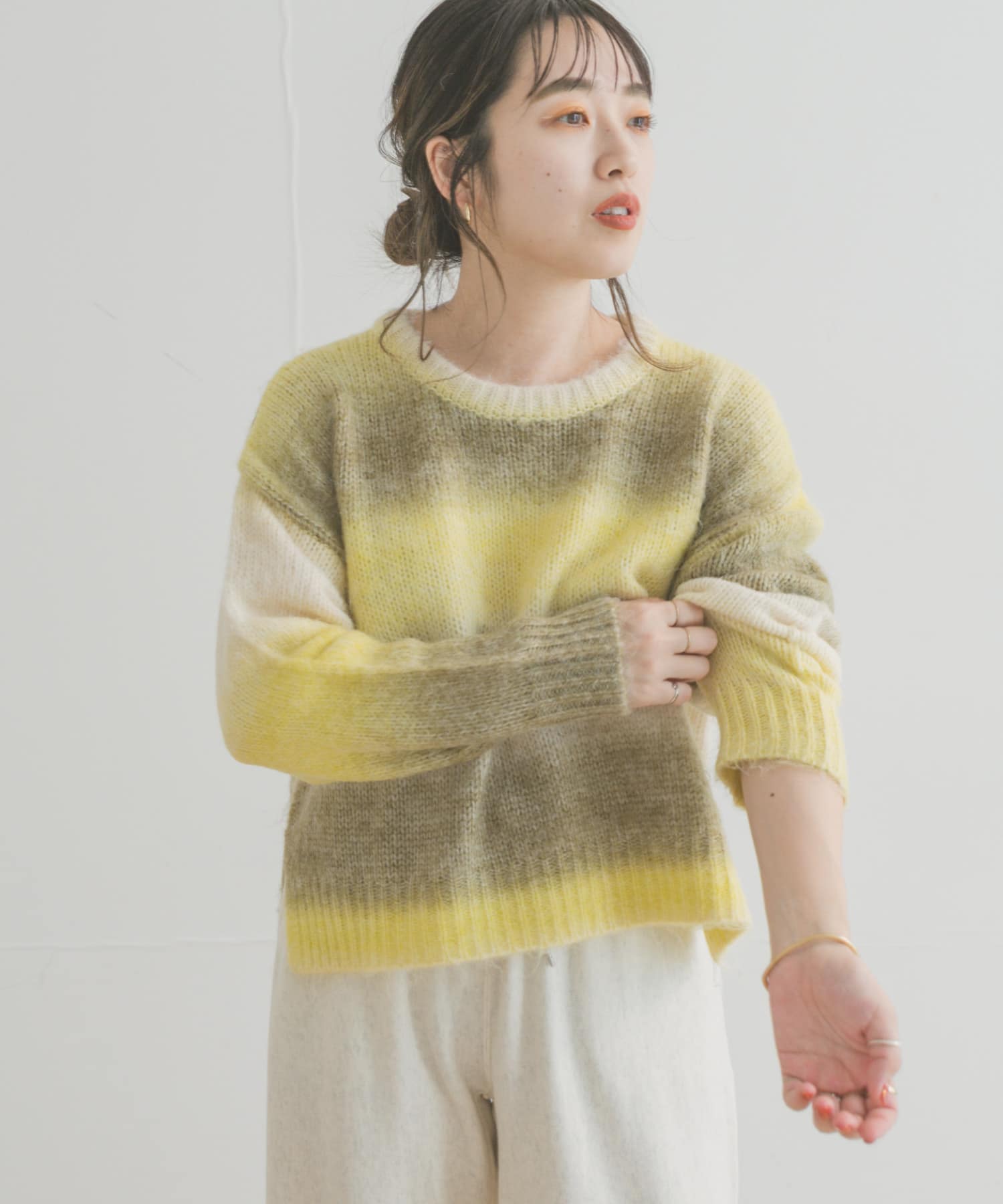 グラデーションクルーネックニット[IT27-22A001]｜URBAN RESEARCH公式ファッション通販