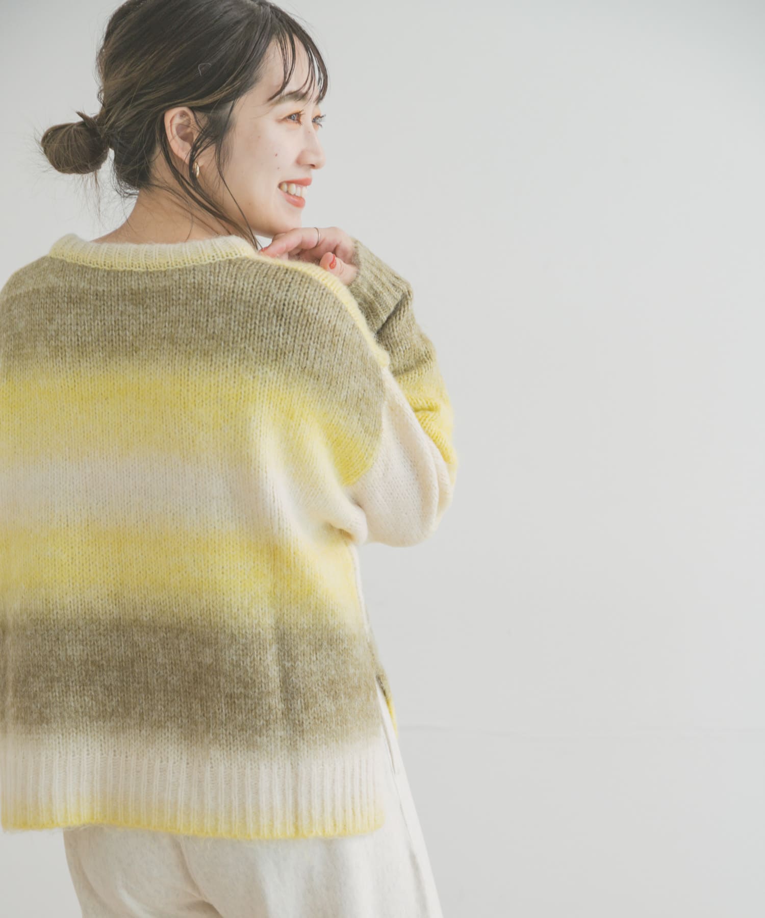 グラデーションクルーネックニット[IT27-22A001]｜URBAN RESEARCH公式ファッション通販