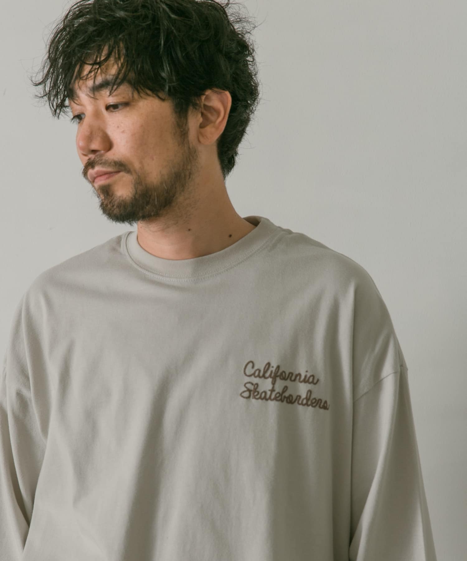 在庫処分大特価!!】 buddix ロングTシャツ 長袖白ロングTトップス