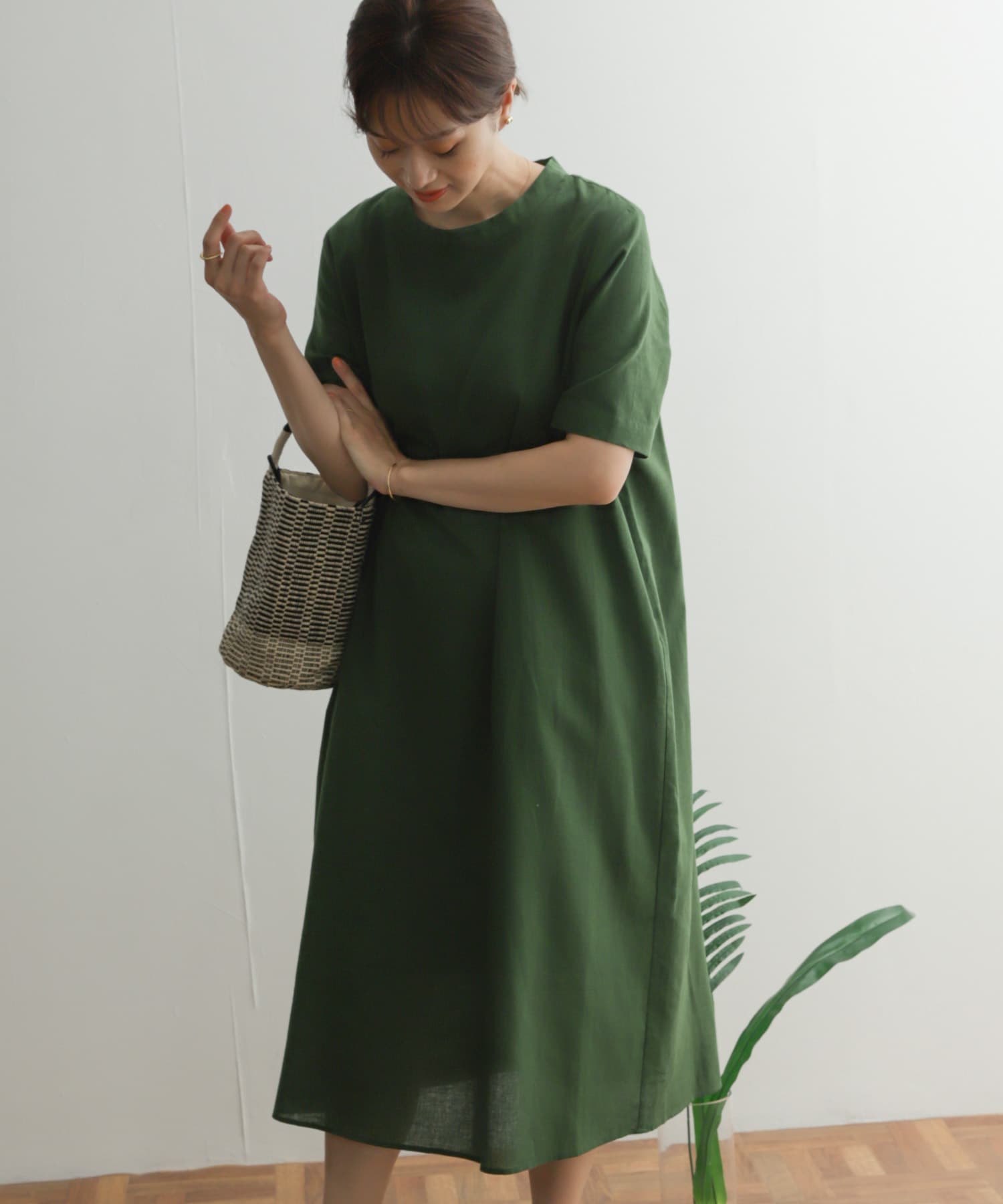 リネンコットンバックリボンワンピース[DR35-26E108]｜URBAN RESEARCH
