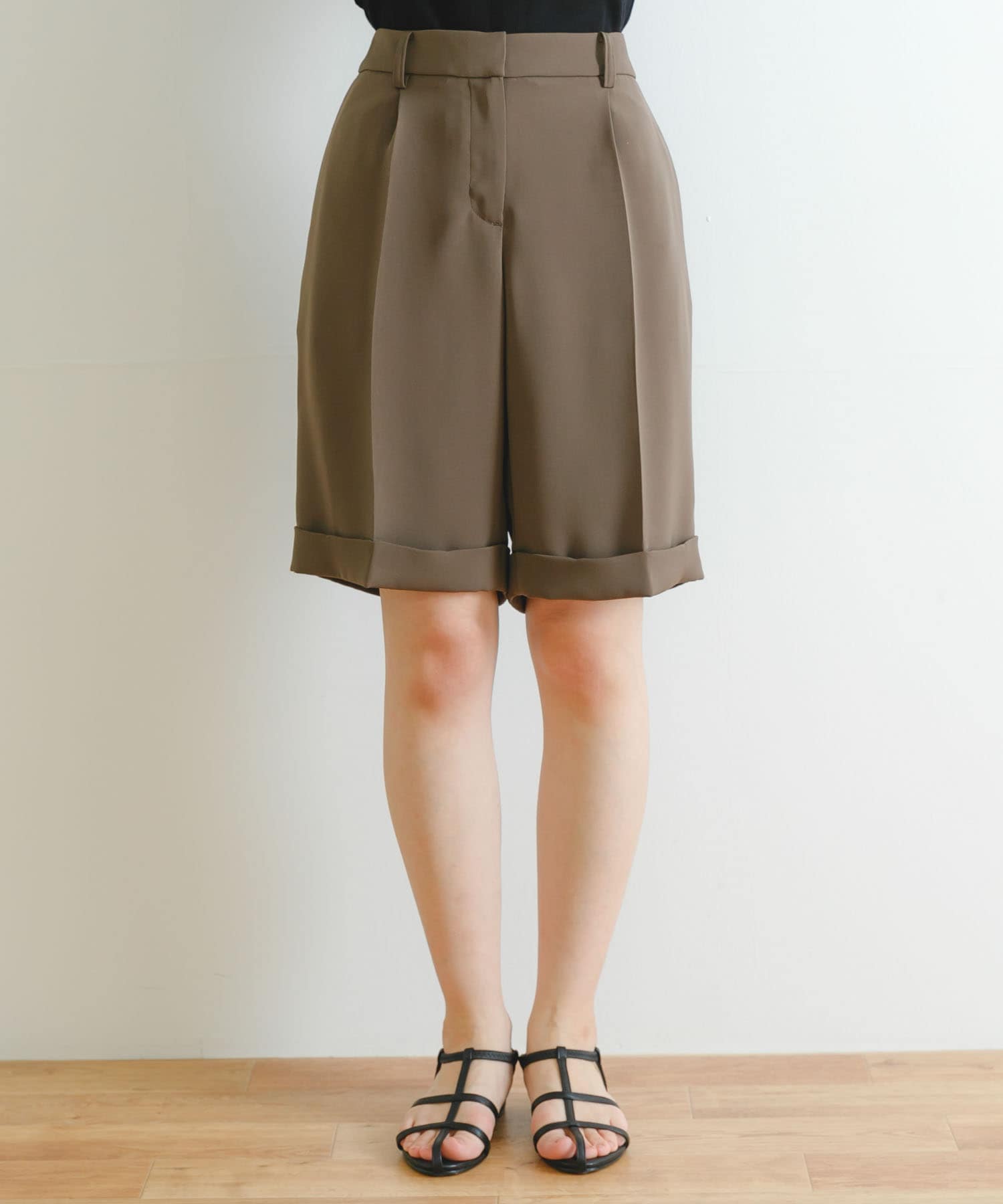 タックハーフパンツ[UR35-24X006]｜URBAN RESEARCH公式ファッション通販