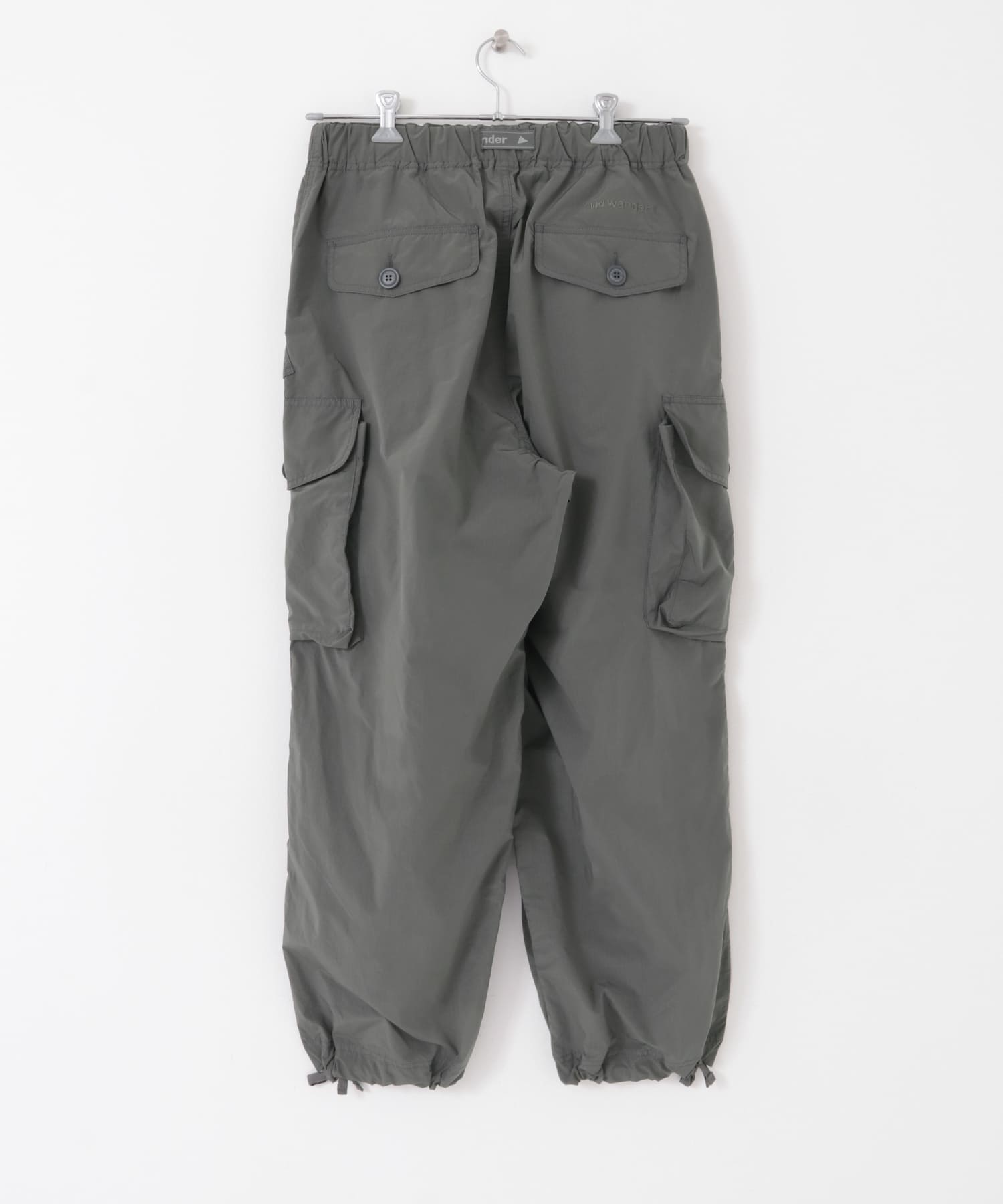 and wander oversized cargo pants[5743282083WFE36]｜URBAN RESEARCH